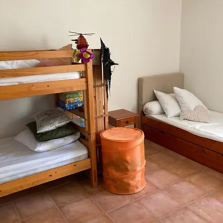 La Celestine Maison De Village Casa de Férias *